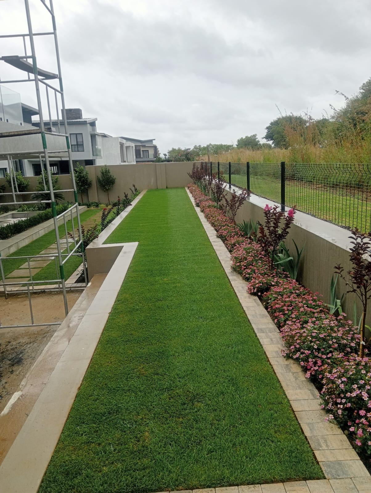 Artificial Grass with Flower Beds